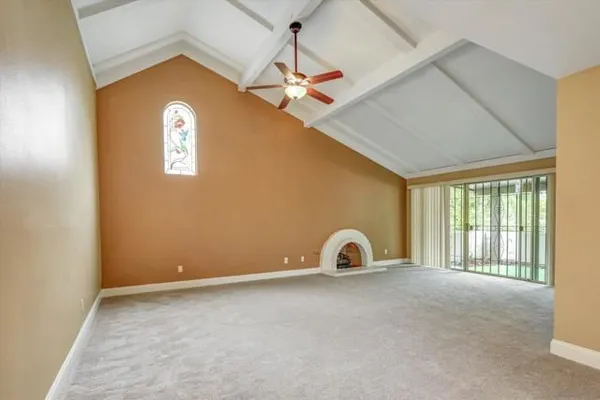 Property Slideshow image 2 of 27 | 16470 caminito vecinos 82, San Diego, CA, 92128