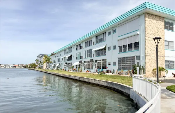 Property Slideshow image 2 of 76 | 5940 30th ave 115, Gulfport, FL, 33707