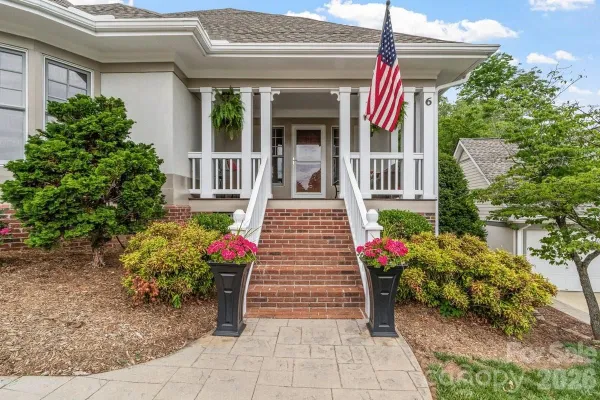 Property Slideshow image 2 of 45 | 6 creekside way, Asheville, NC, 28804