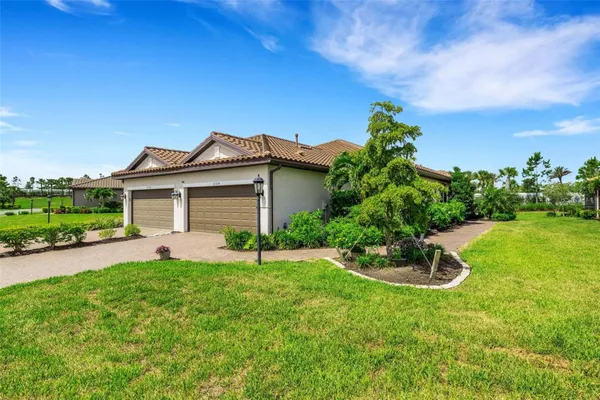Property Slideshow image 2 of 82 | 6324 plateau ct, Bradenton, FL, 34203