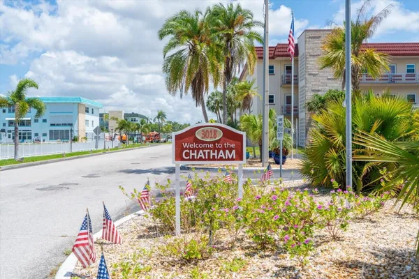 Property Slideshow image 2 of 25 | 3018 59th st 414, Gulfport, FL, 33707