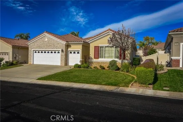 Property Slideshow image 3 of 34 | 956 gleneagles rd, Beaumont, CA, 92223