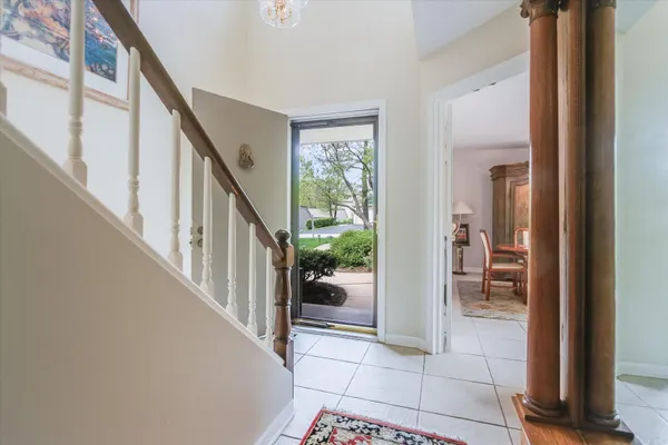 Property Slideshow image 3 of 35 | 79 hunt trl, Lake Barrington, IL, 60010