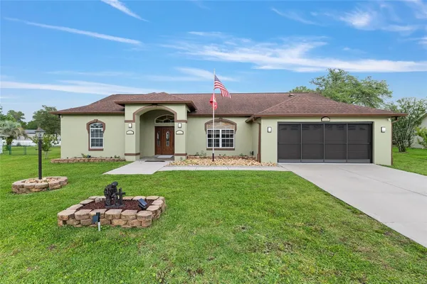 Property Slideshow image 3 of 92 | 11132 sw 53rd cir, Ocala, FL, 34476