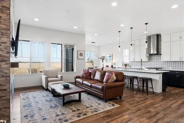 Property Slideshow image 3 of 36 | 9505 autumn moon ave, Littleton, CO, 80125