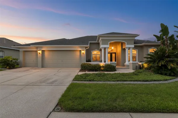 Property Slideshow image 2 of 52 | 7521 melogold cir, Land O Lakes, FL, 34637