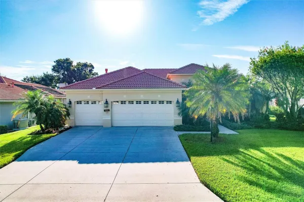 Property Slideshow image 3 of 51 | 7211 treymore ct, Sarasota, FL, 34243