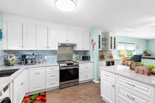 Property Slideshow image 2 of 28 | 2259 costa rican dr 23, Clearwater, FL, 33763