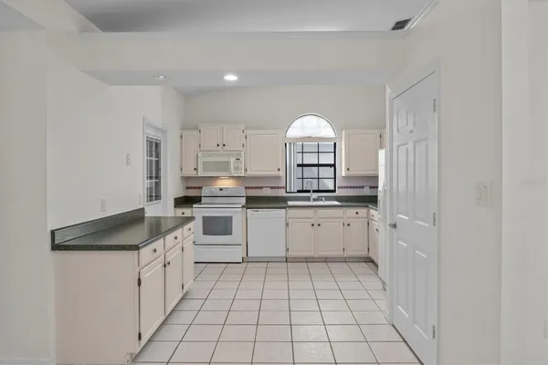 Property Slideshow image 3 of 26 | 6325 egret dr, Lakeland, FL, 33809