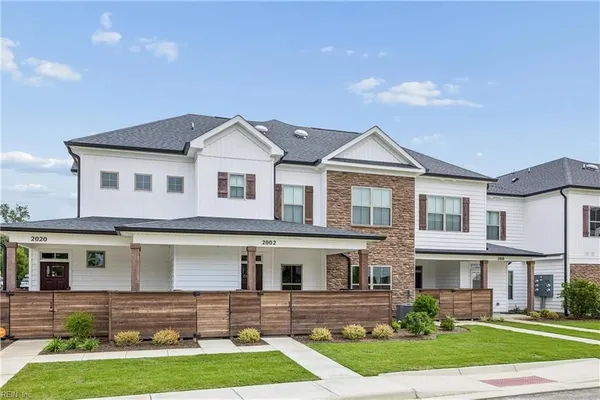 Property Slideshow image 3 of 44 | 2002 ashworth way, Suffolk, VA, 23435