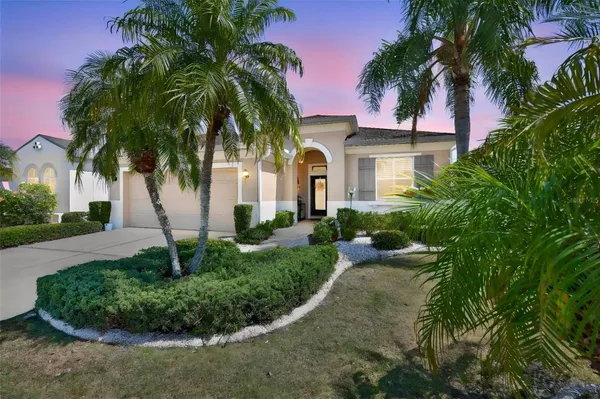 Property Slideshow image 2 of 61 | 828 regal manor way, Sun City Center, FL, 33573