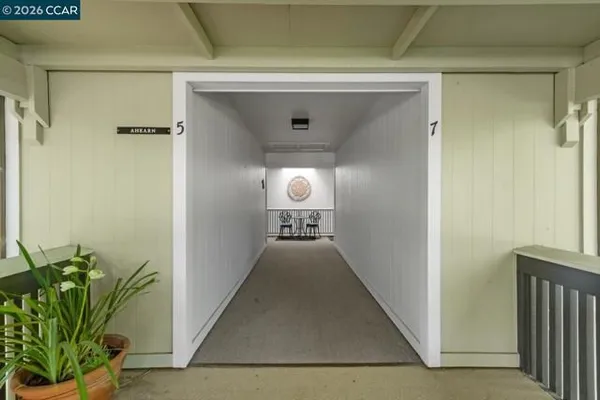 Property Slideshow image 3 of 60 | 2741 golden rain rd 7, Walnut Creek, CA, 94595