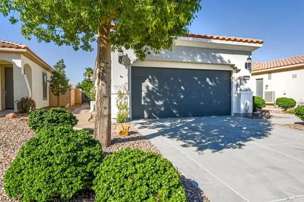 Property Slideshow image 2 of 31 | 81602 avenida alturas, Indio, CA, 92203