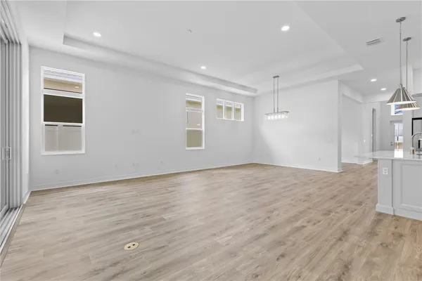 Property Slideshow image 3 of 41 | 1068 liliana dr, Deland, FL, 32724