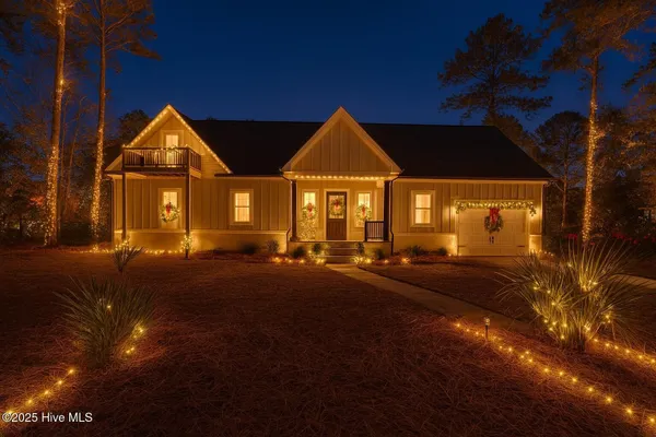 Property Slideshow image 2 of 39 | 355 s middleton dr, Calabash, NC, 28467