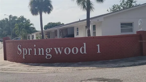 Property Slideshow image 2 of 20 | 9850 lily st 117, Pinellas Park, FL, 33782