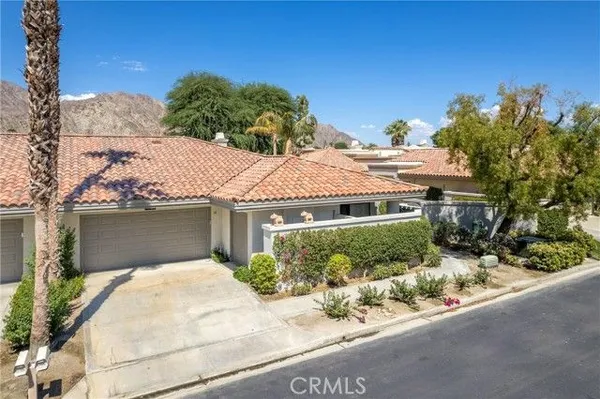 Property Slideshow image 2 of 59 | 80030 cedar crst, La Quinta, CA, 92253