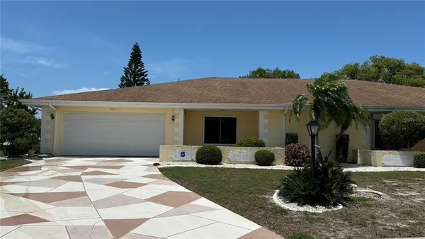 Property Slideshow image 2 of 20 | 205 strongbow ct, Sun City Center, FL, 33573