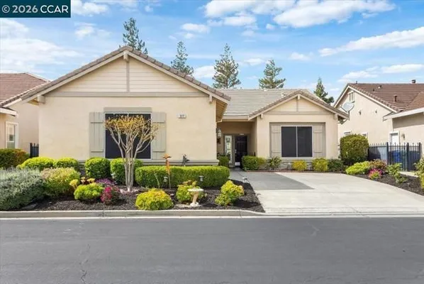 Property Slideshow image 2 of 49 | 377 st claire ter, Brentwood (Cc), CA, 94513