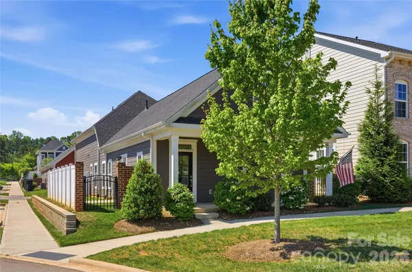 Property Slideshow image 3 of 37 | 2273 moss haven ln, Denver, NC, 28037