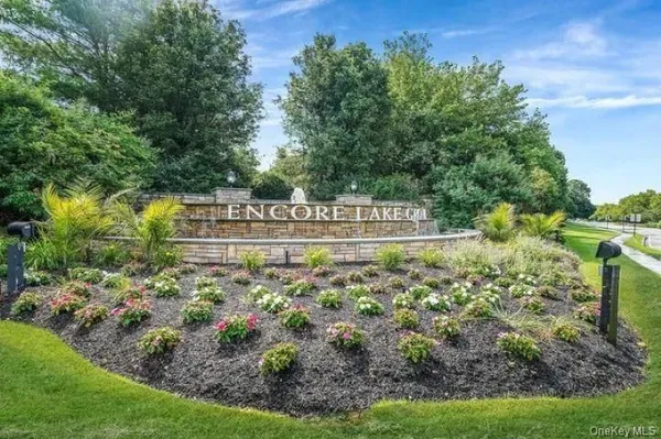Property Slideshow image 2 of 16 | 8 symphony dr, Brookhaven, NY, 11755