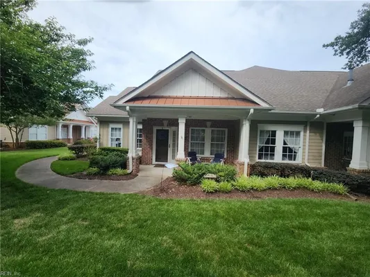 Property Slideshow image 2 of 40 | 1514 waylen loop, Chesapeake, VA, 23320
