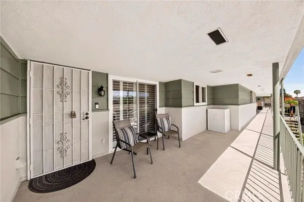 Property Slideshow image 3 of 13 | 22831 nadine cir b, Torrance, CA, 90505