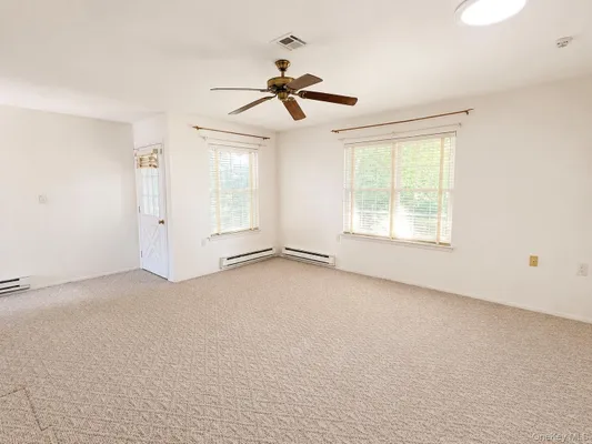 Property Slideshow image 3 of 13 | 344 woodbridge dr b, Brookhaven, NY, 11961