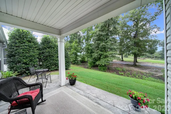 Property Slideshow image 3 of 44 | 2047 kennedy dr, Fort Mill, SC, 29707