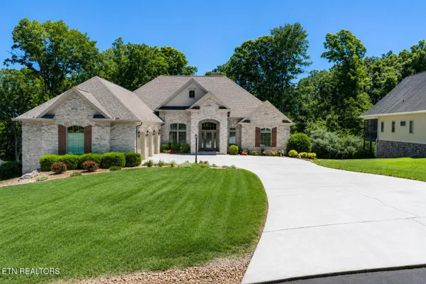Property Slideshow image 3 of 60 | 114 skiatook way, Loudon, TN, 37774