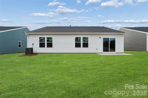 Property Slideshow image 3 of 43 | 1477 ardmore dr, Sherrills Ford, NC, 28673