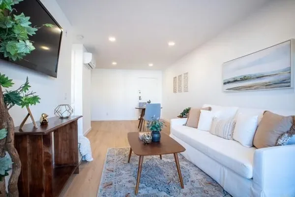 Property Slideshow image 2 of 10 | 6330 genesee ave 318, San Diego, CA, 92122