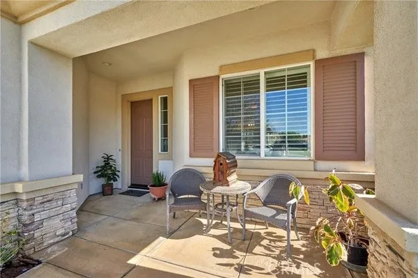 Property Slideshow image 2 of 47 | 1764 muirfield ln, Beaumont, CA, 92223