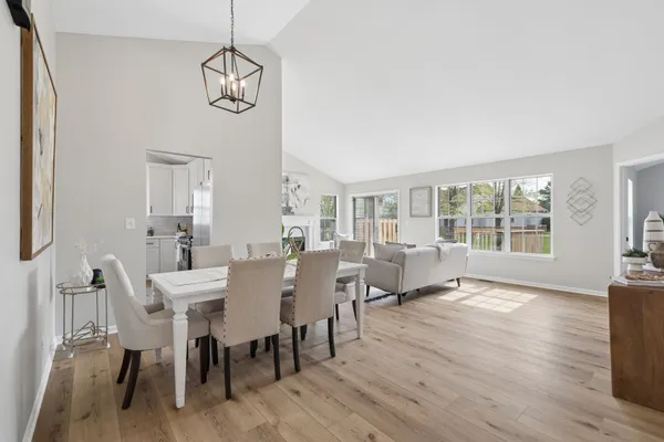 Property Slideshow image 2 of 21 | 21069 w hazelnut ln, Plainfield, IL, 60544