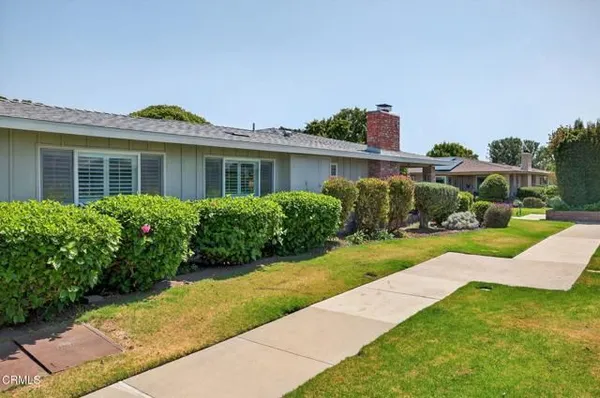 Property Slideshow image 3 of 63 | 271 e fiesta grn, Port Hueneme, CA, 93041