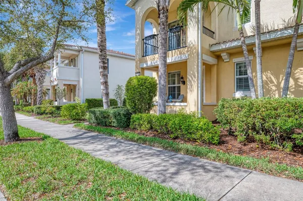 Property Slideshow image 2 of 60 | 1585 dorgali dr, Sarasota, FL, 34238