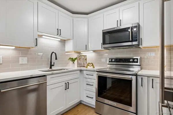 Property Slideshow image 2 of 50 | 605 s alton way 12a, Denver, CO, 80247