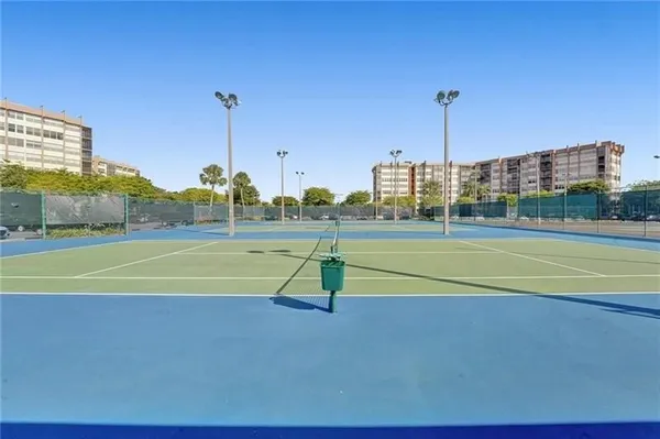 Property Slideshow image 2 of 30 | 1000 saint charles pl 220, Pembroke Pines, FL, 33026