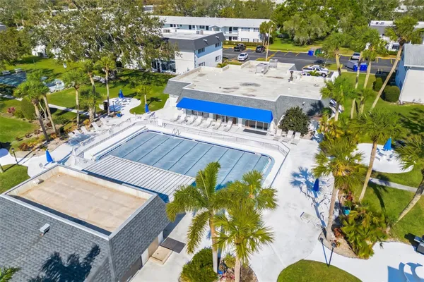 Property Slideshow image 2 of 32 | 202 47th avenue dr 334, Bradenton, FL, 34207