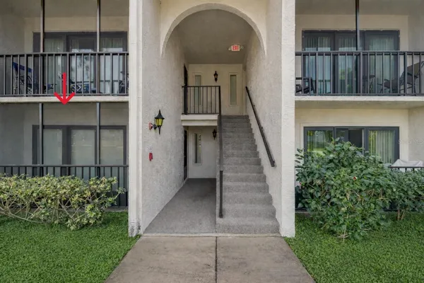 Property Slideshow image 2 of 26 | 1882 pine ridge way e1, Palm Harbor, FL, 34684