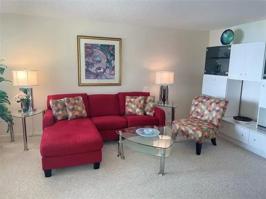 Property Slideshow image 3 of 64 | 40 keswick b # 40, Deerfield Beach, FL, 33442
