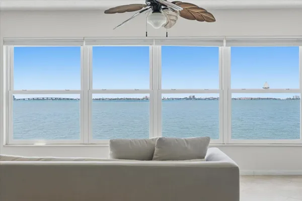 Property Slideshow image 3 of 39 | 5980 shore blvd 207, Gulfport, FL, 33707