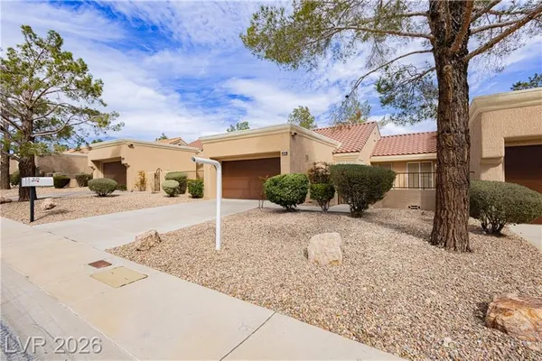 Property Slideshow image 2 of 36 | 9424 gold mountain dr, Las Vegas, NV, 89134