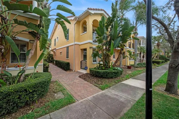 Property Slideshow image 3 of 35 | 11827 james bay dr, Orlando, FL, 32827