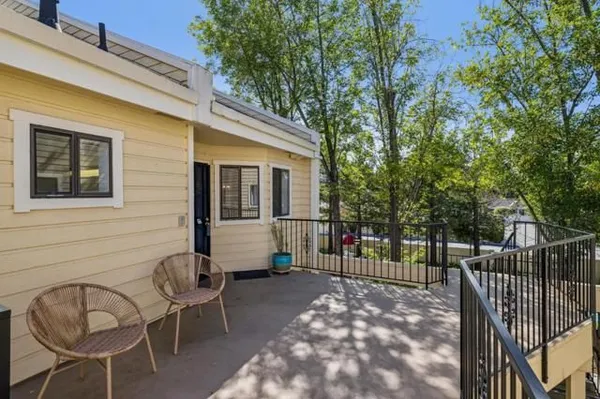 Property Slideshow image 2 of 34 | 576 w parr ave 32, Los Gatos, CA, 95032