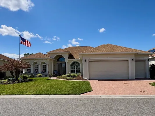 Property Slideshow image 2 of 77 | 6261 pinehurst loop, Winter Haven, FL, 33884
