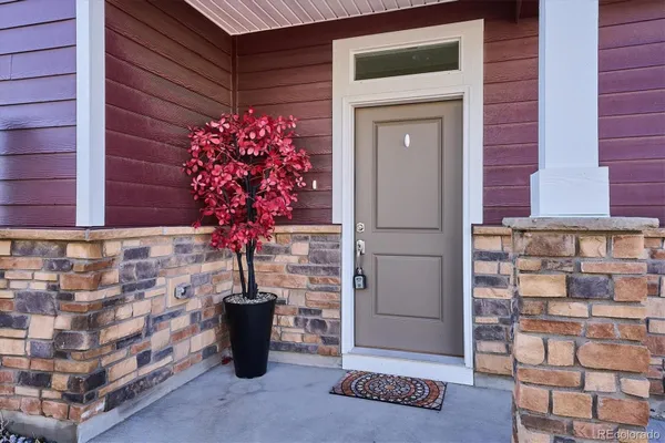 Property Slideshow image 3 of 28 | 5126 n quemoy ct, Aurora, CO, 80019