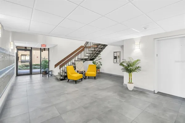 Property Slideshow image 3 of 46 | 6158 palma del mar so 505, St Petersburg, FL, 33715