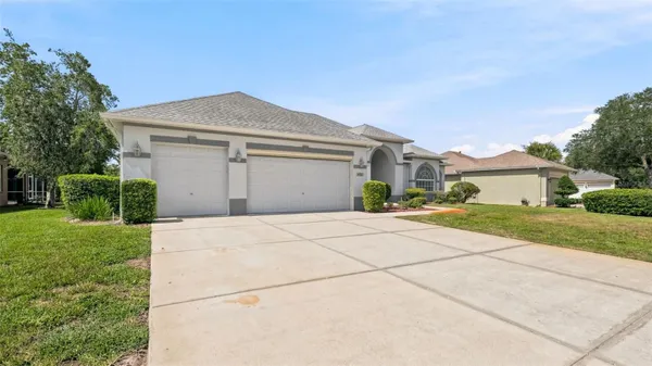 Property Slideshow image 3 of 74 | 8722 mississippi run, Weeki Wachee, FL, 34613