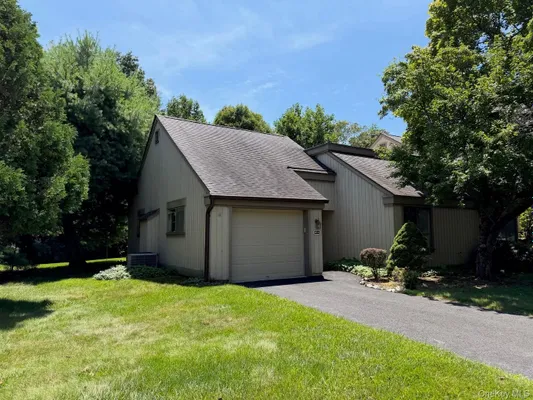 Property Slideshow image 2 of 25 | 493 heritage hls a, Somers, NY, 10589
